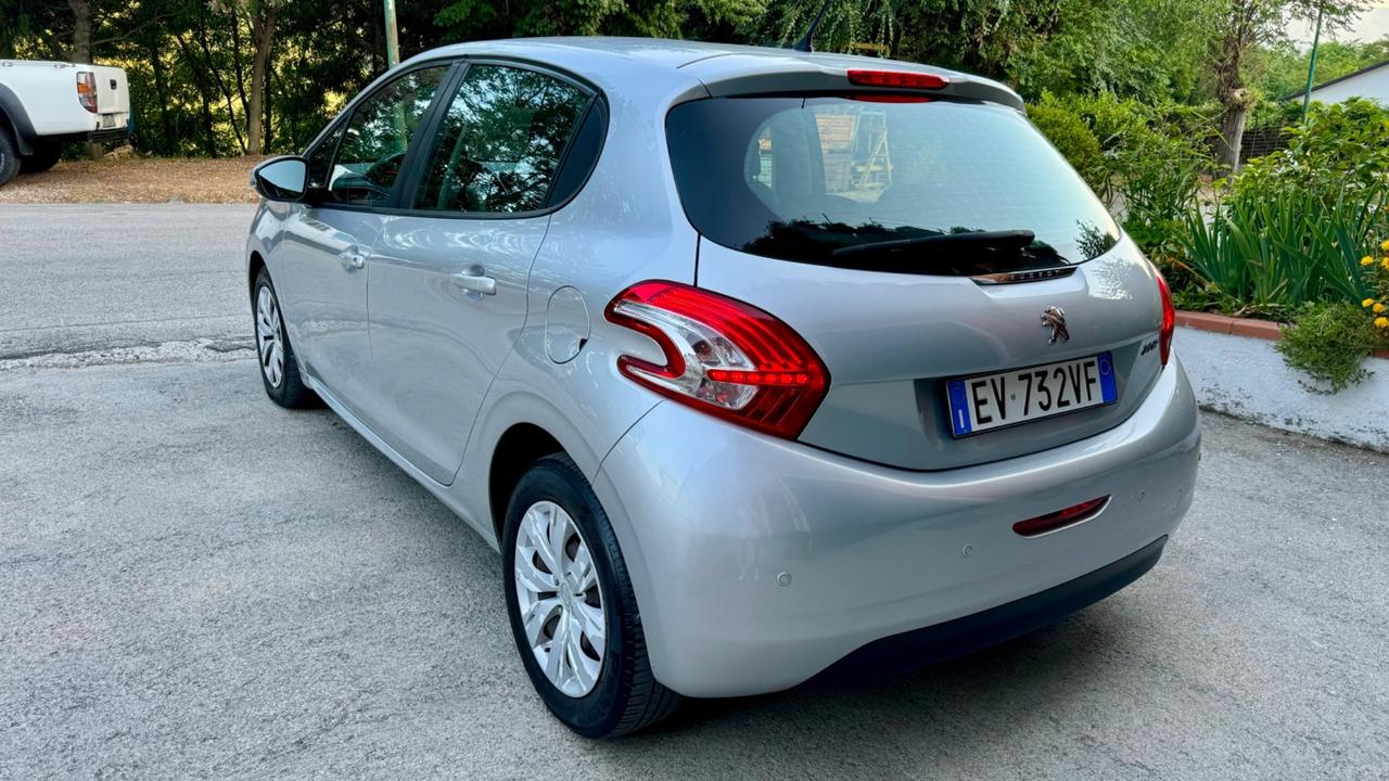 Peugeot 208 1.4 HDi 68 CV 5 porte Active