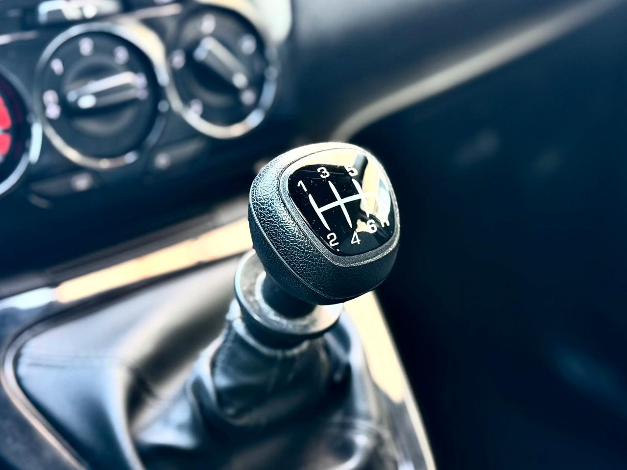 Lancia Ypsilon 1.0 FireFly 5 porte S&S Hybrid Silver