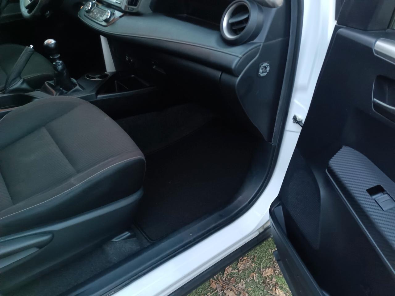 Toyota RAV 4 RAV4 2.0 D-4D 2WD Active