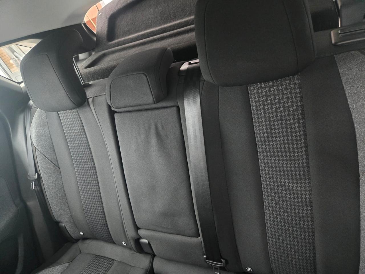 Peugeot 3008 BlueHDi 130 S&S EAT8 Allure