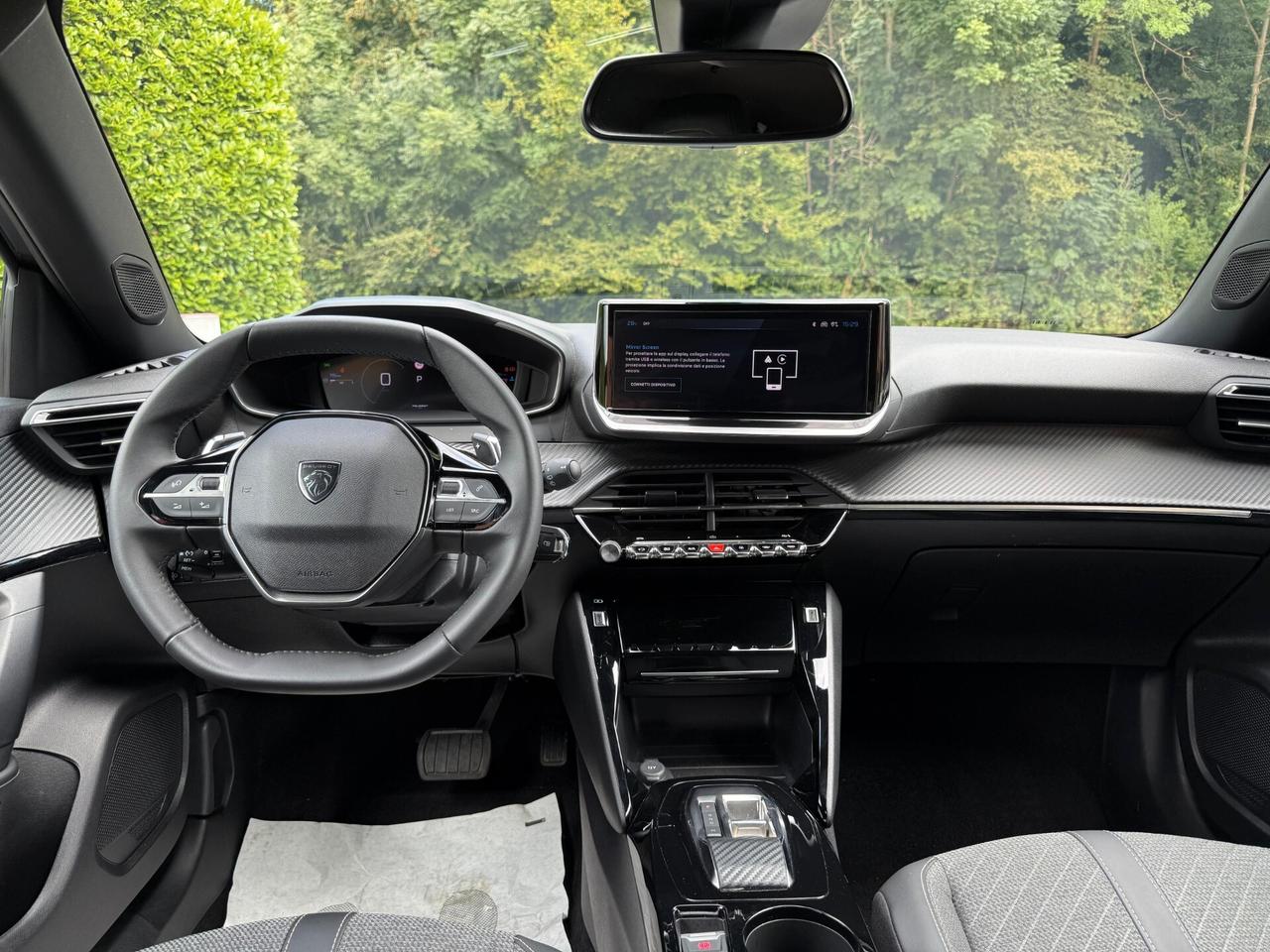 Peugeot 2008 PureTech 130 S&S EAT8 Allure