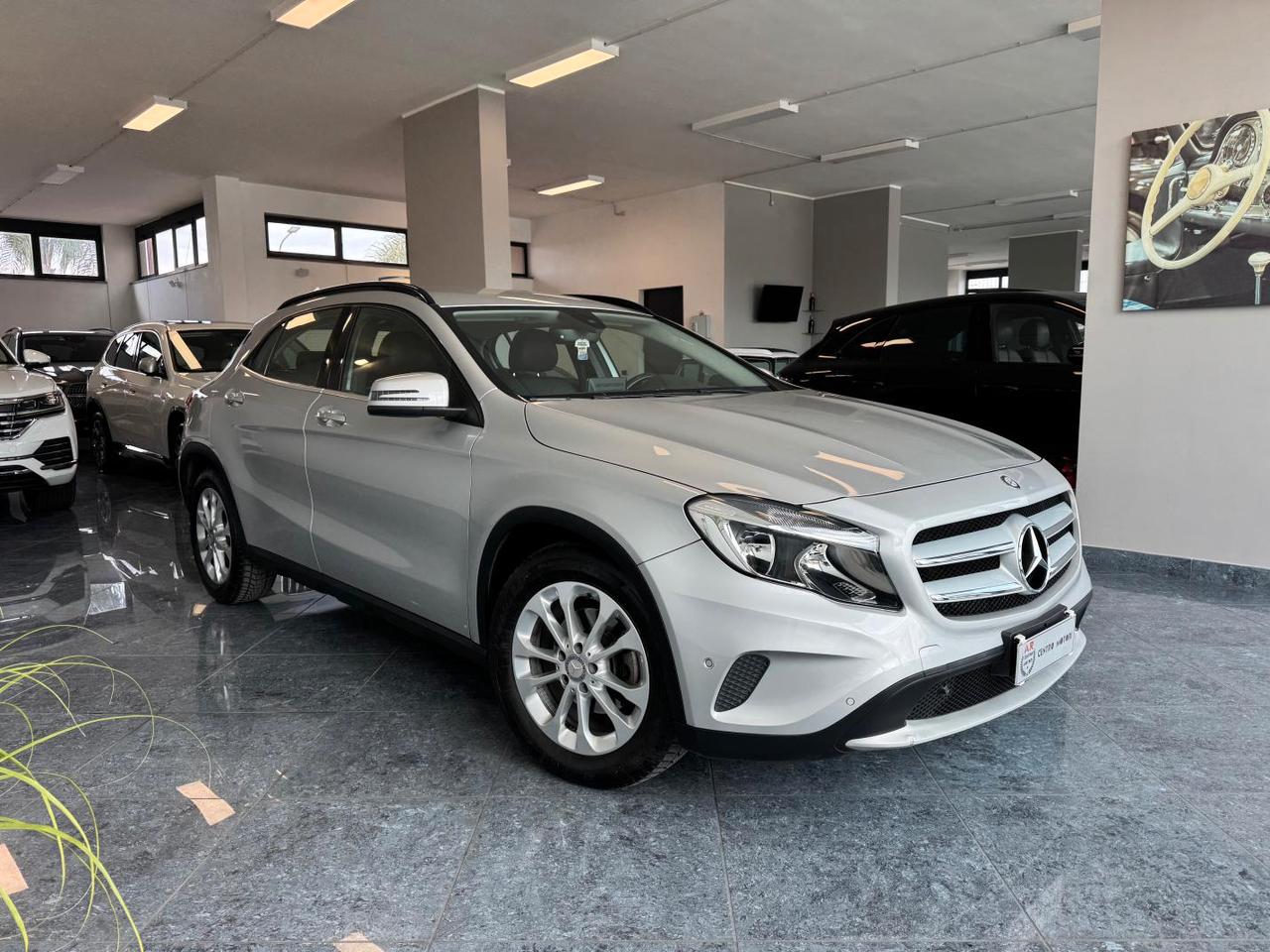 Mercedes-Benz GLA 200 d Sport Navi Pelle Pdc Retrocamera Uniprop
