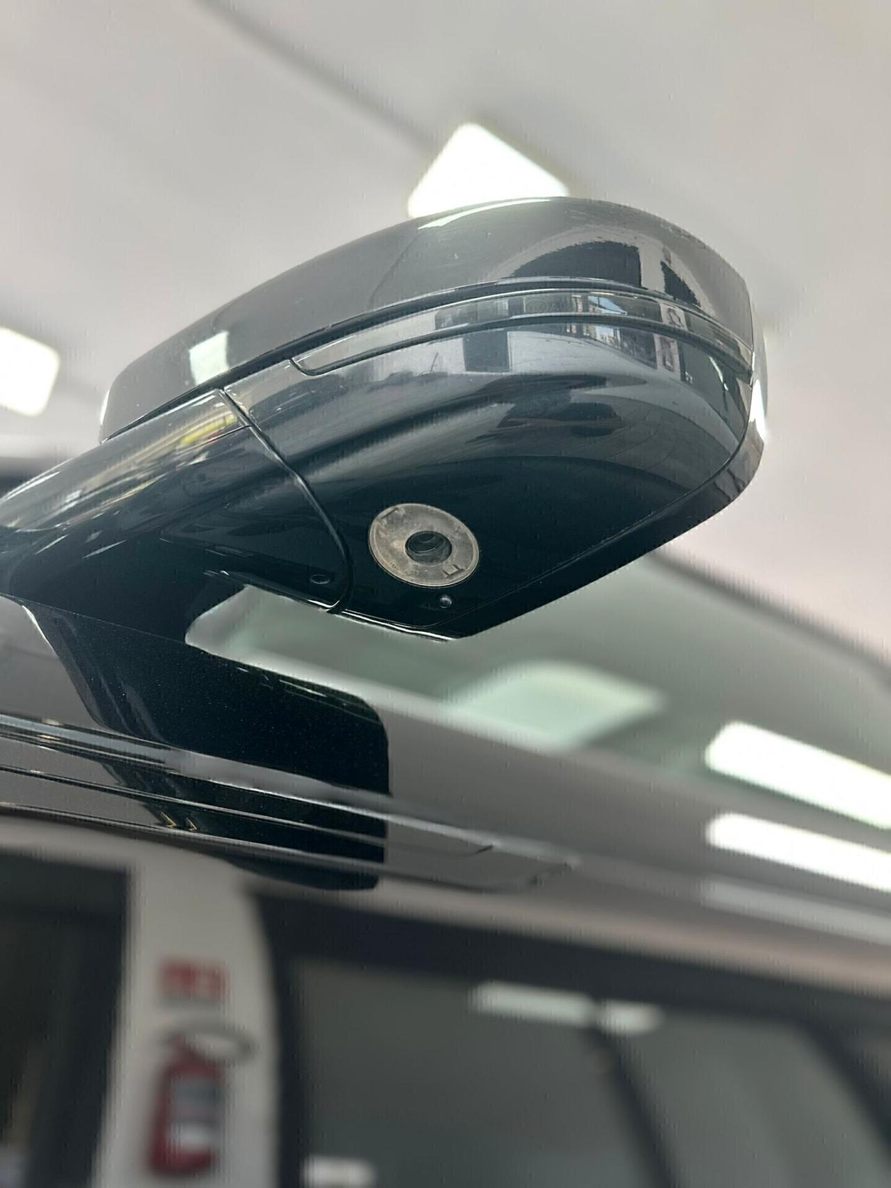 Range Rover Velar full optional 2.0D 240CV R-Dynamic