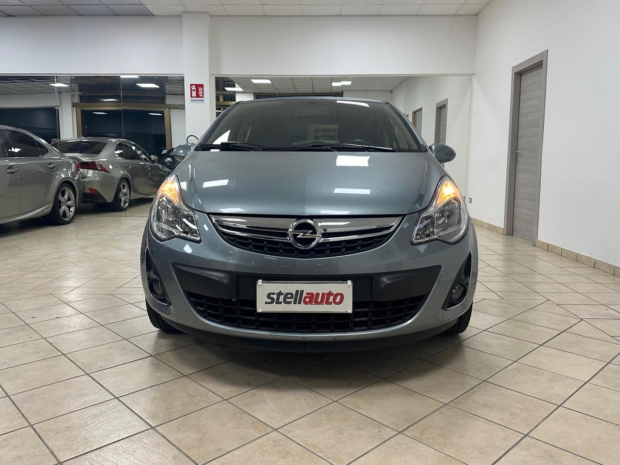 Opel Corsa 1.2 5 porte