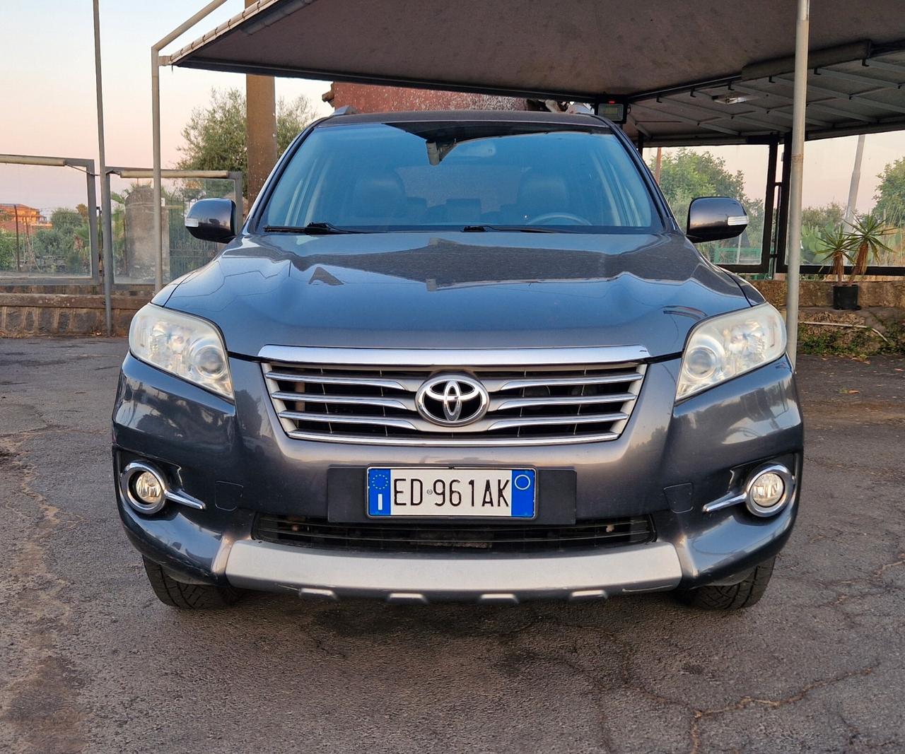 Toyota RAV 4 RAV4 Crossover 2.2 D-4D 150 CV DPF Exclusive