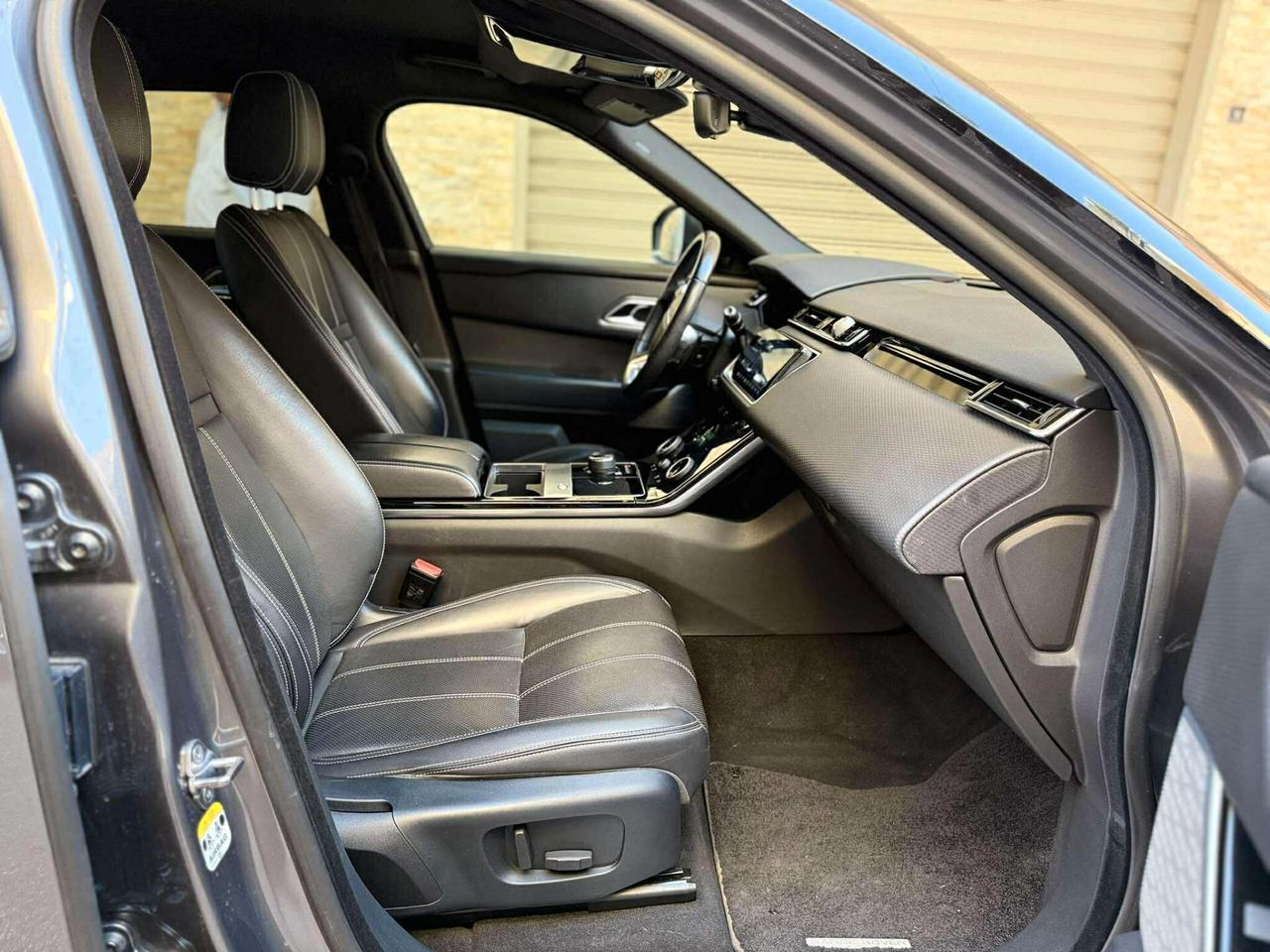 Land Rover Range Rover Velar Range Rover Velar 2.0D I4 180 CV R-Dynamic HSE