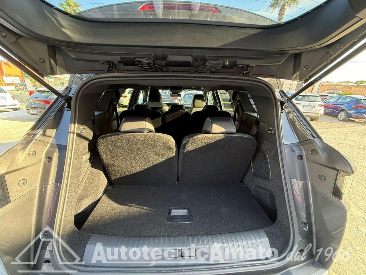 Peugeot 5008 Plug-in Hybrid 195 e-DCS7 Allure