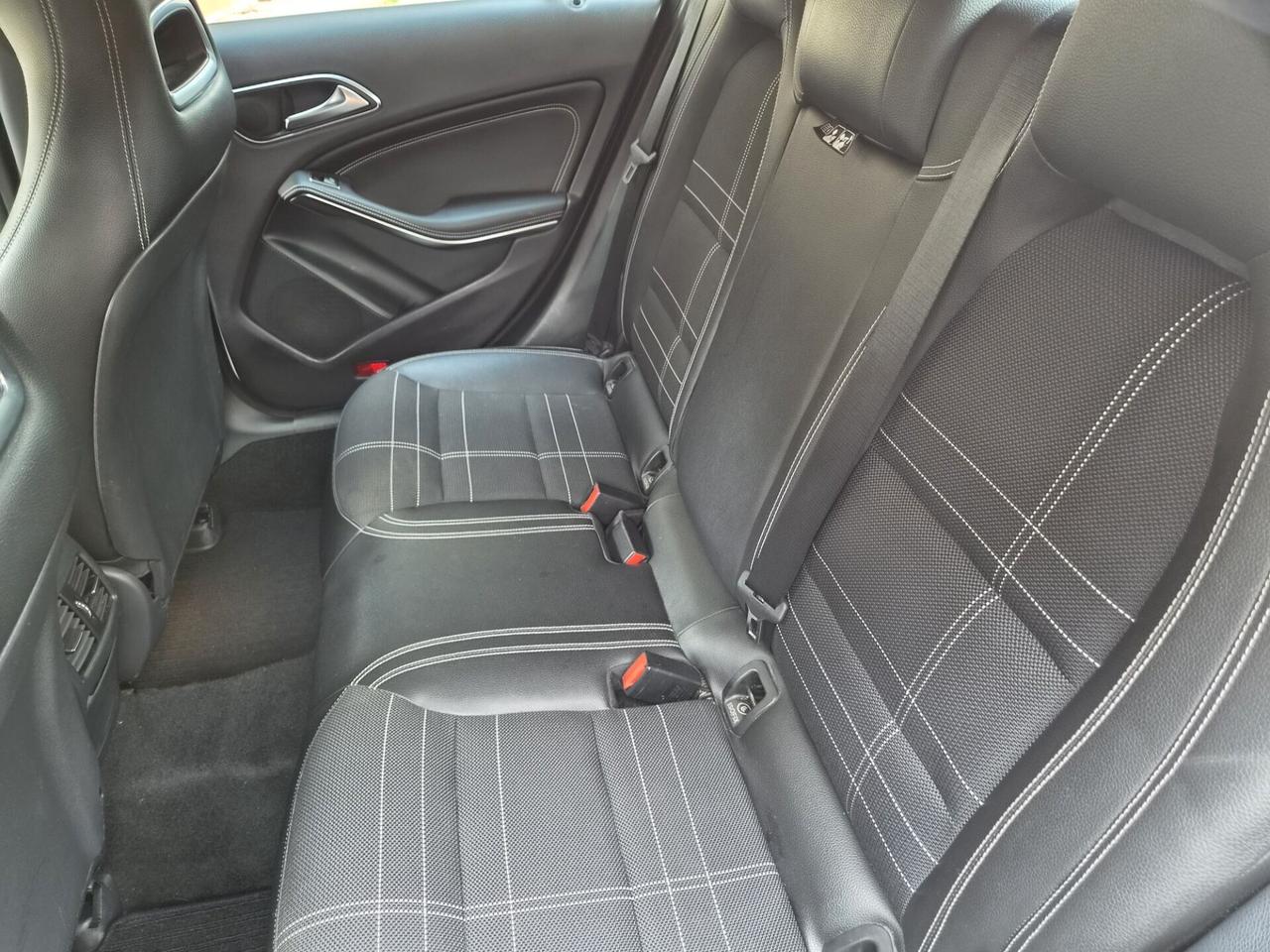 Mercedes-benz CLA 200 CDI Premium MANUALE