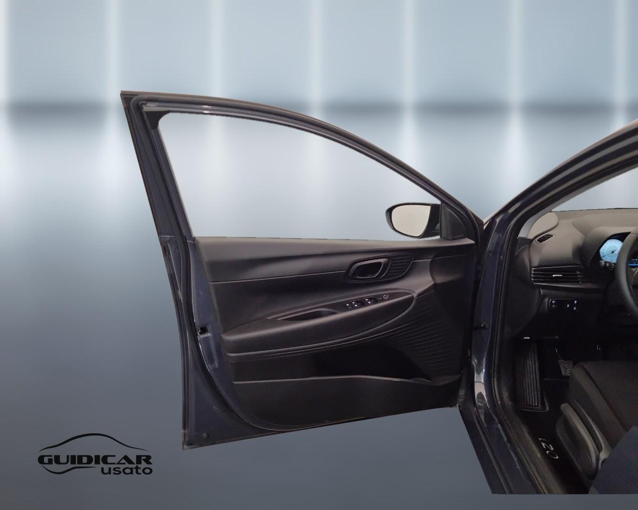 HYUNDAI i20 III 2021 - i20 1.2 mpi Connectline Exterior Pack