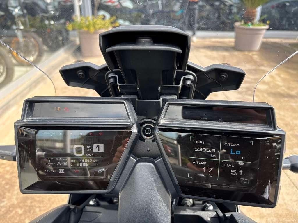 Yamaha Tracer 9 2024 / KM 16.000 Tua a solo 119 Euro al mese