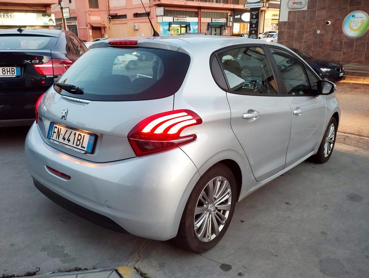 Peugeot 208 82 5 porte Active