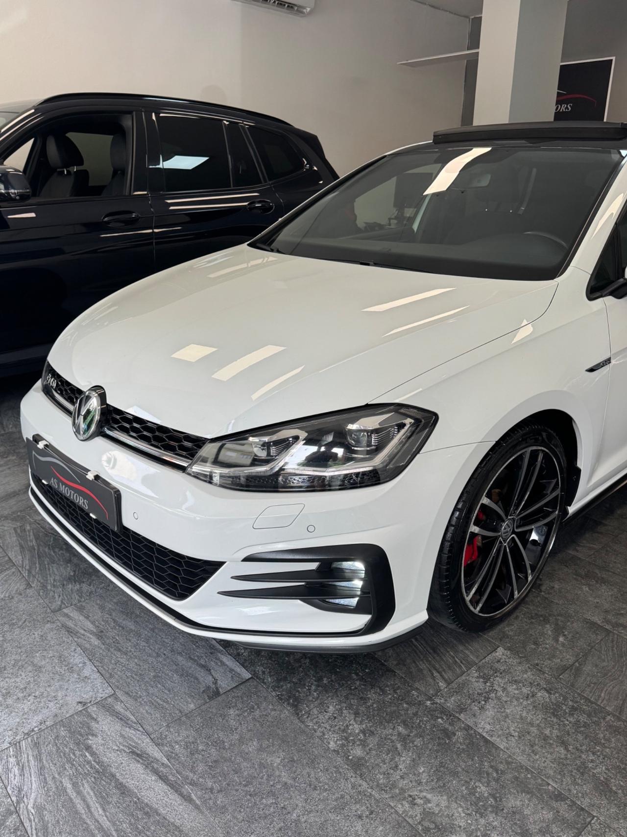 VW GOLF 7.5 GTD 2.0 184 CV TETTO APRIBILE