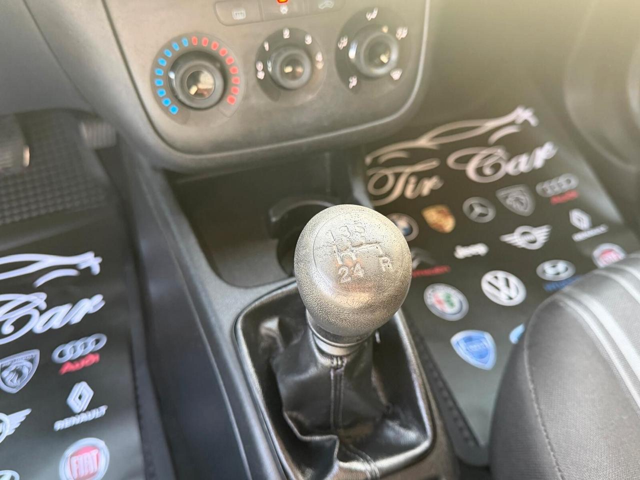 FIAT PUNTO EVO 1.2 70CV 51KW OK NEOPATENTATI ANNO 2012