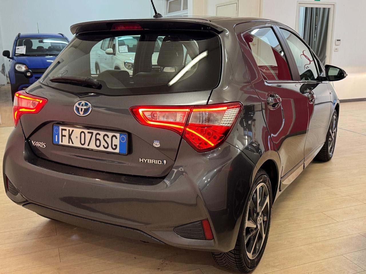 Toyota Yaris 1.5 Hybrid 5P Style-Tetto-Unipro-Garantita24mesiToyota-Permute