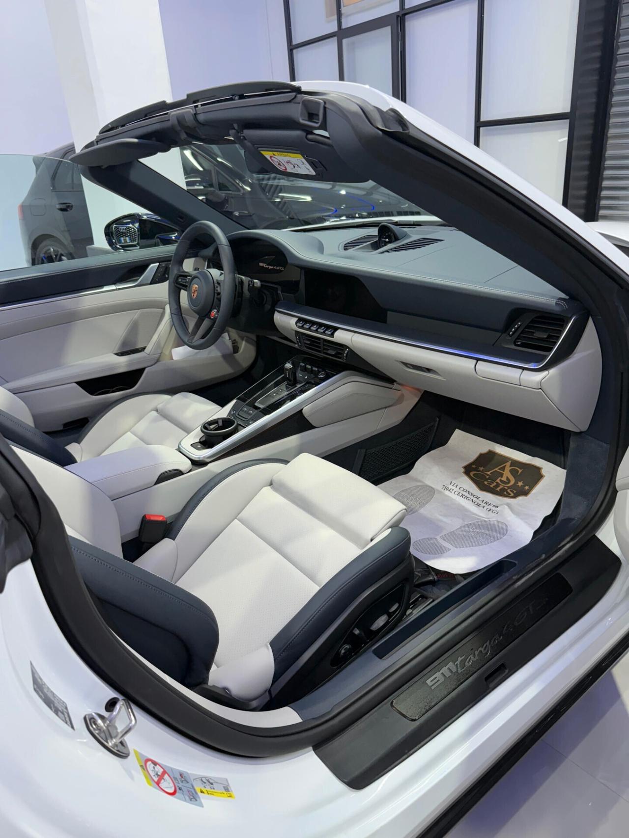 Porsche 911 TARGA 4S GTS