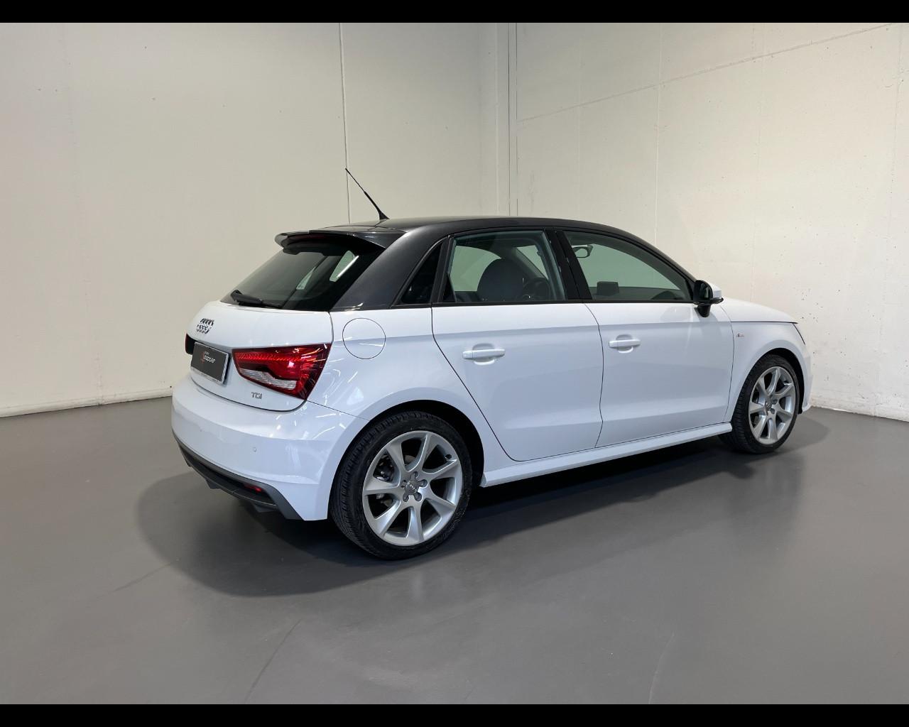 AUDI A1 SPORTBACK 1.4 TDI S-TRONIC METAL PLUS