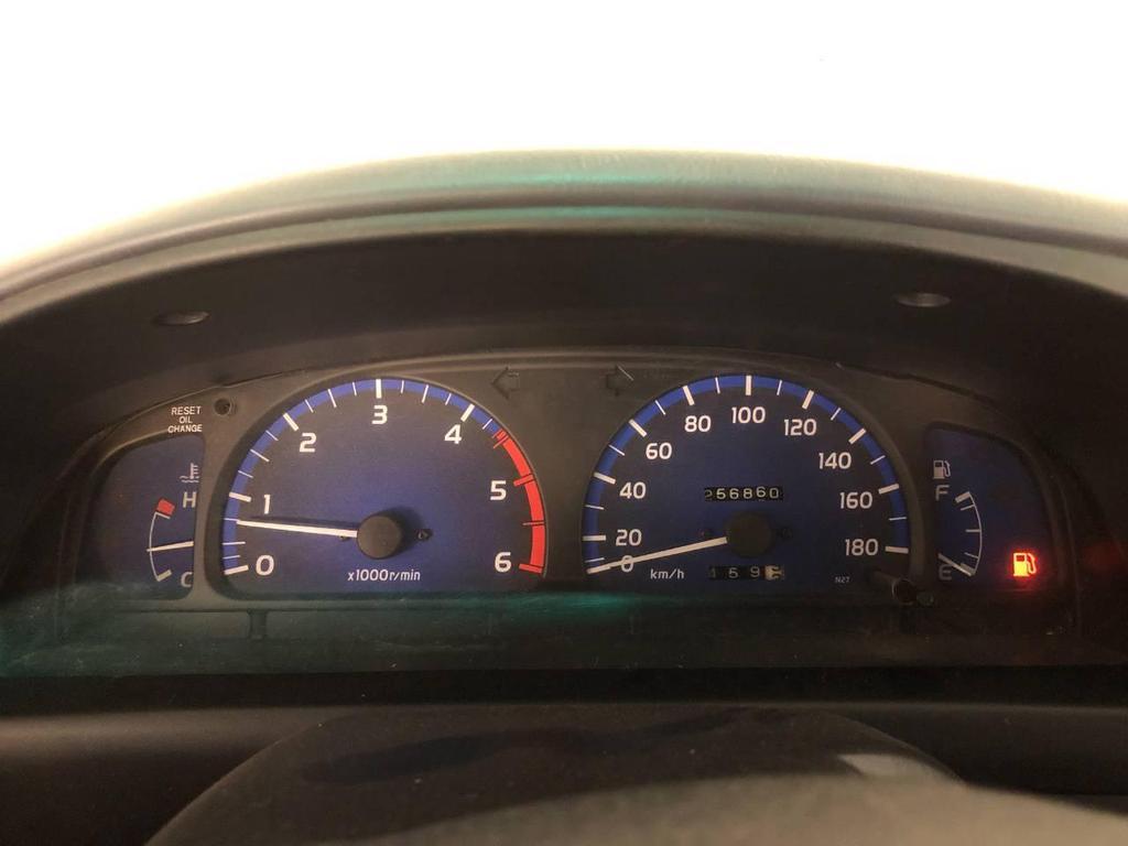 Toyota HI LUX hi-lux 2.5 d-4d