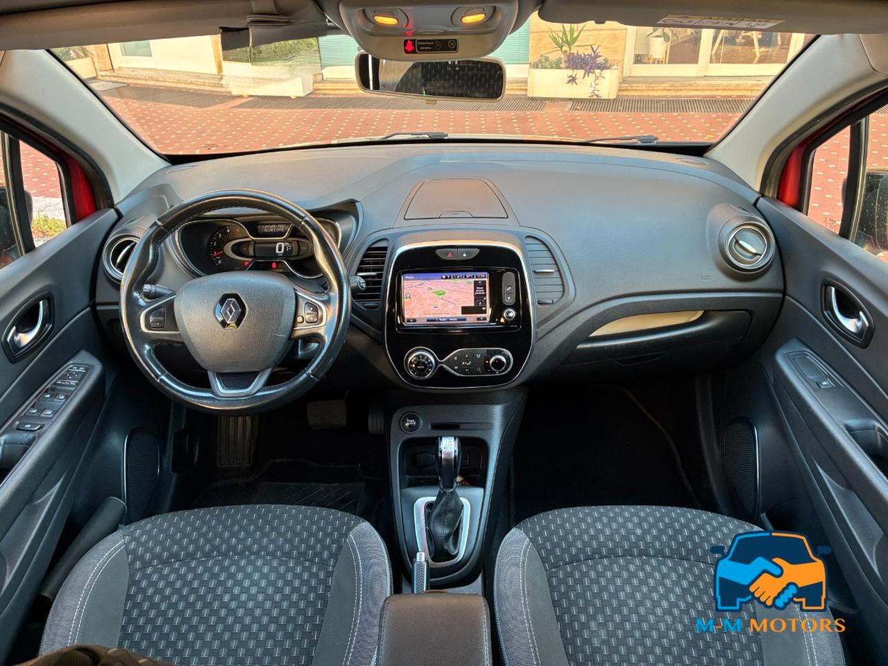 Renault Captur 1.5 dci Intens 90 cv edc