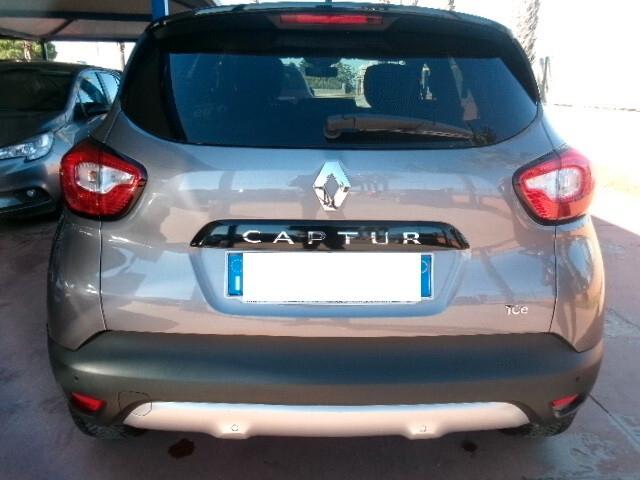 Renault Captur TCe 120 CV EDC Start&Stop Energy Initiale Paris