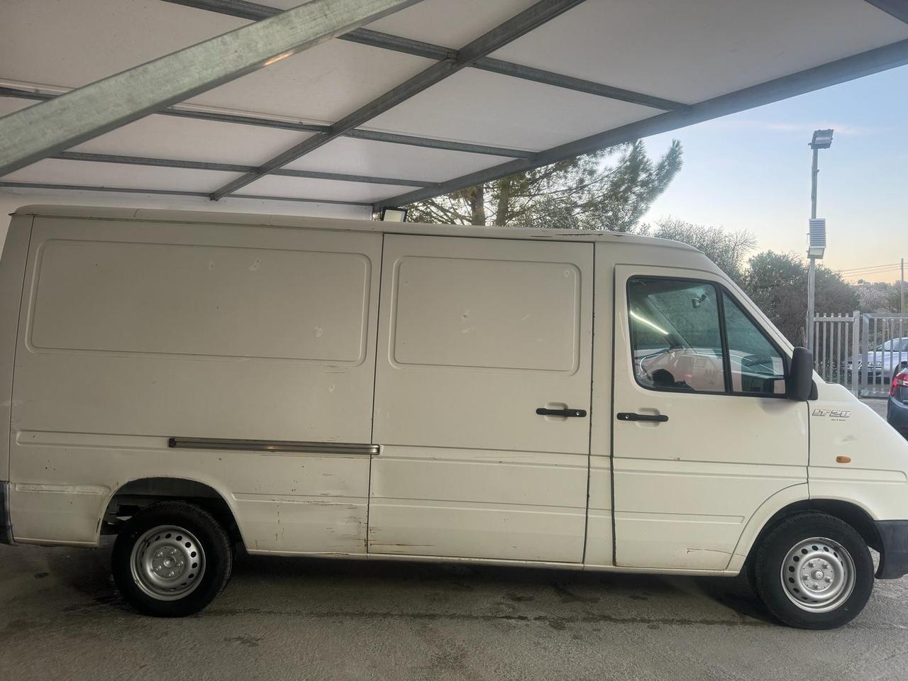 Volkswagen VW LT 28 2.5 TDI Diesel 109 CV / 80 kW