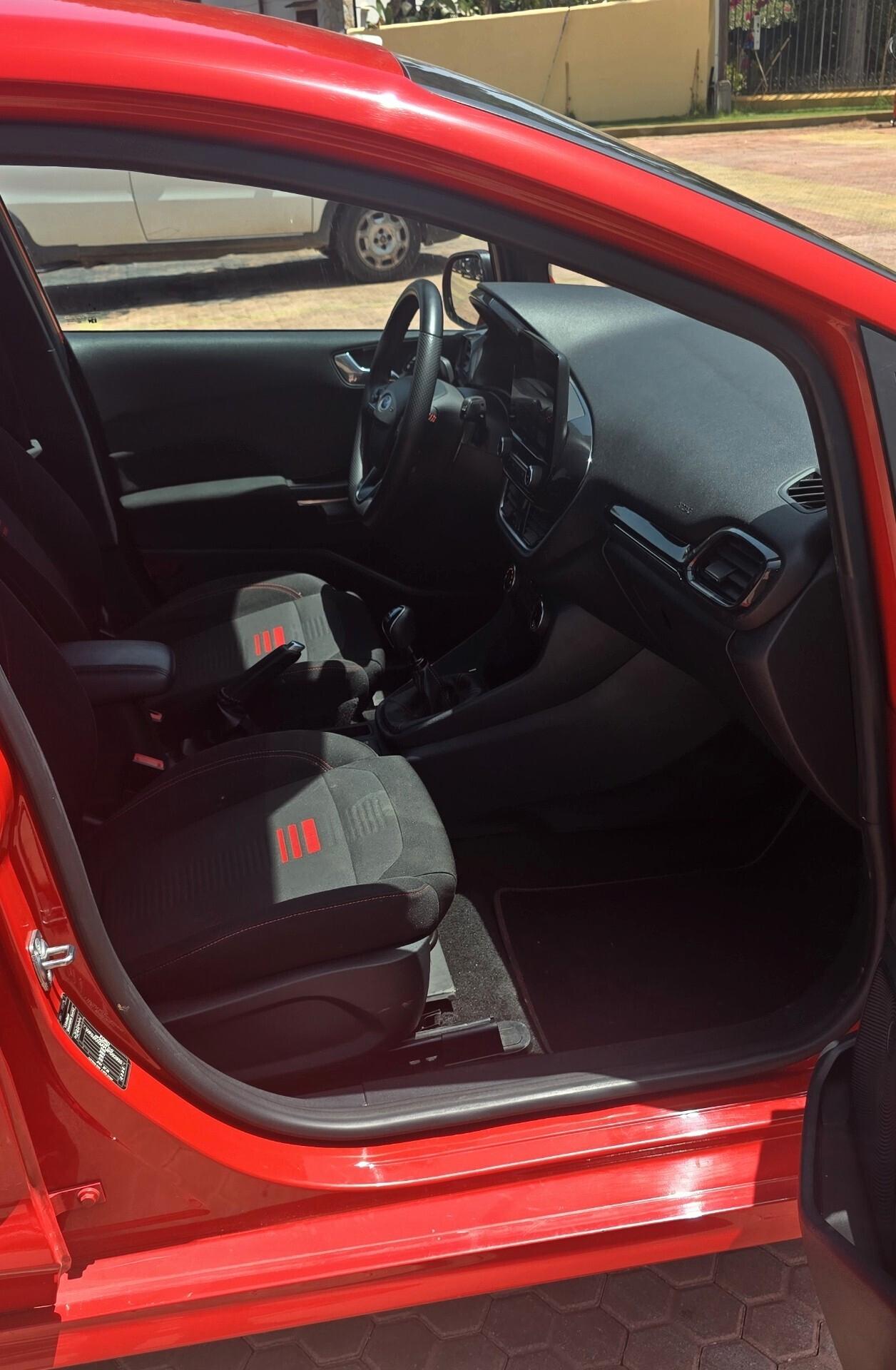 Ford Fiesta 1.0 EcoBoost Hybrid 125 CV (92 kW) ST-Line – Sportiva ed Efficiente