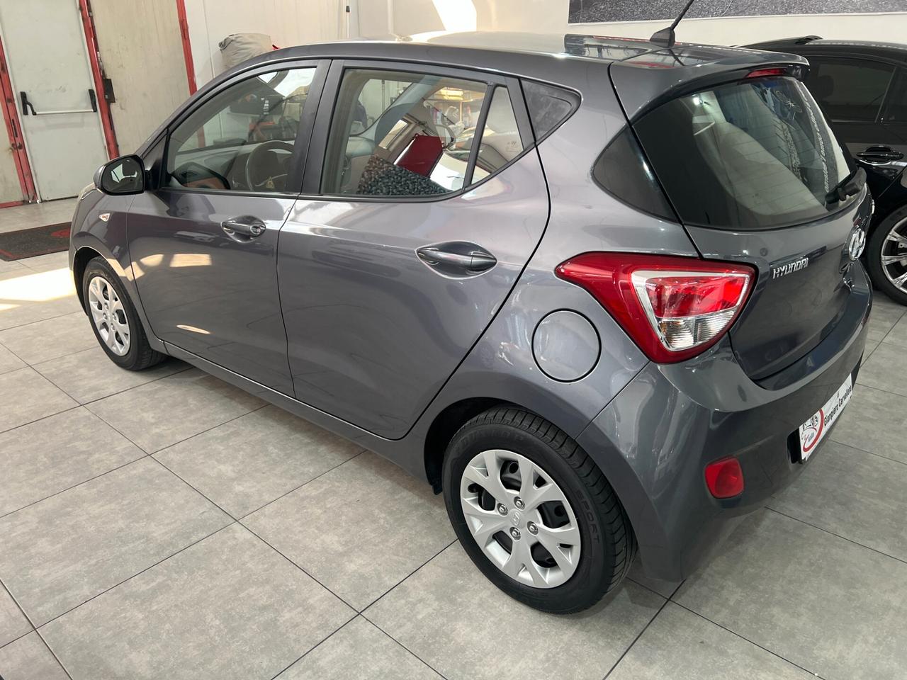 Hyundai i10 1.2 65 CV - STYLE - 2015