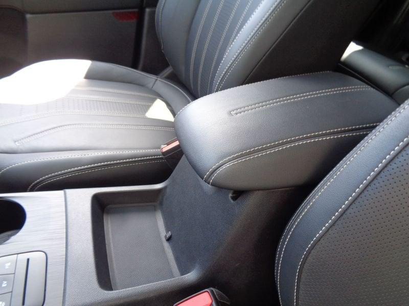 Ford Kuga 2.5 Plug In Hybrid 225 CV CVT 2WD Vignale