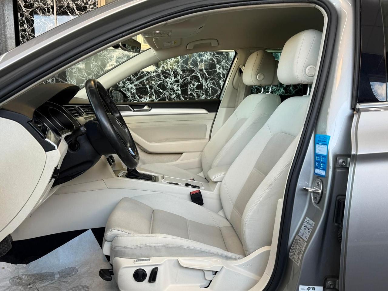 Volkswagen Passat Variant 1.6 TDI DSG Comfortline BlueMotion Tech.