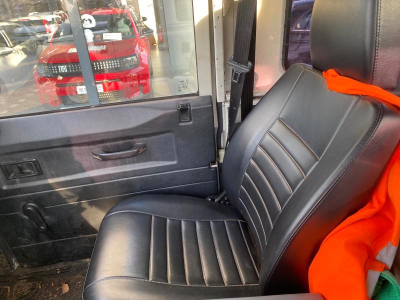 Land Rover Defender 90 SW Defender 90 2.5 tdi County