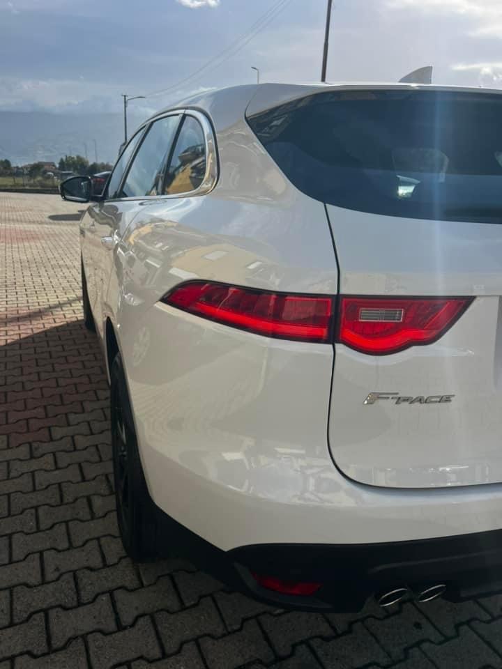 Jaguar F-Pace 2.0 D 163 CV Prestige