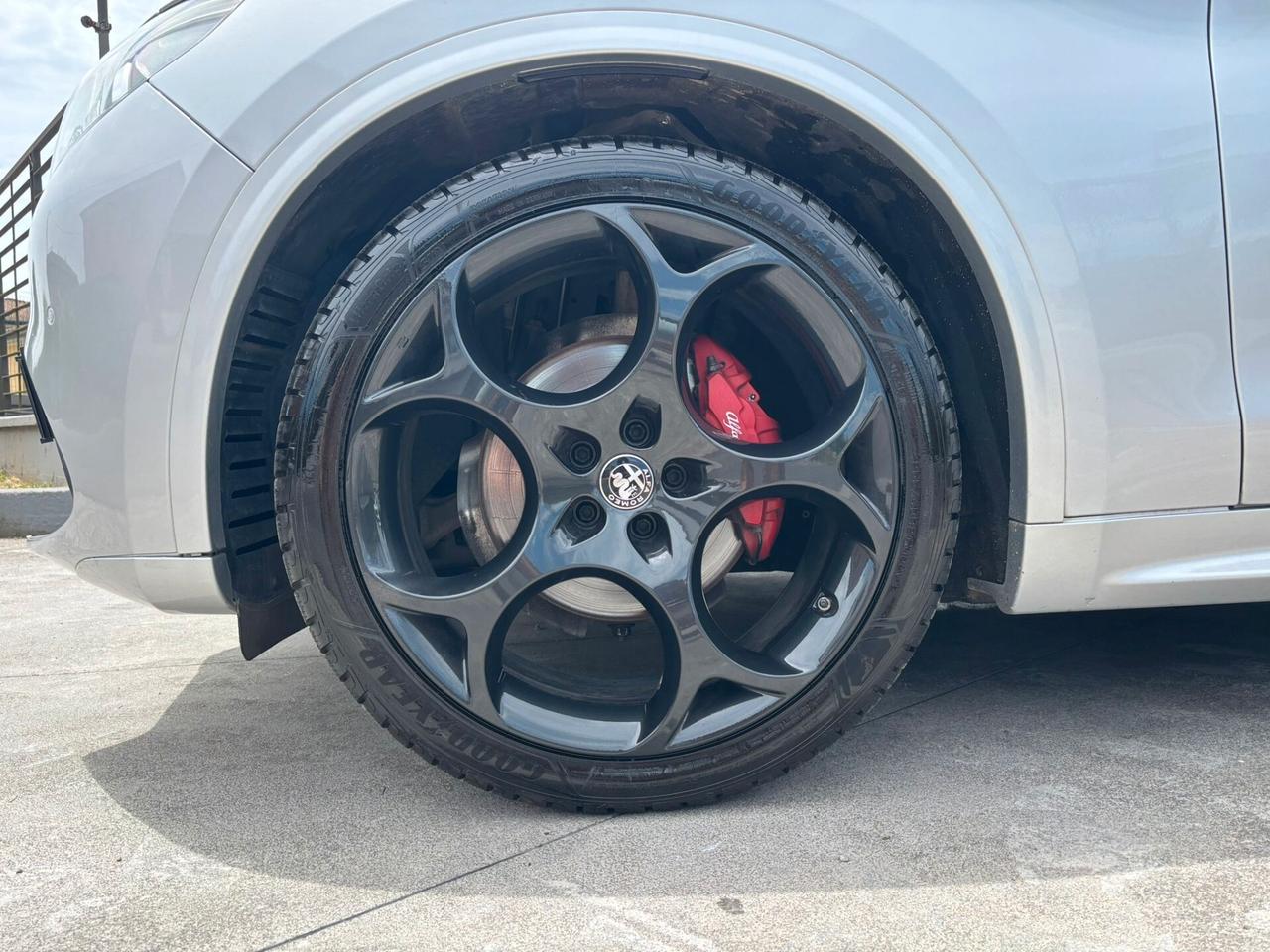 Alfa Romeo Stelvio 2.2 Turbodiesel 210 CV AT8 Q4 Veloce Tì