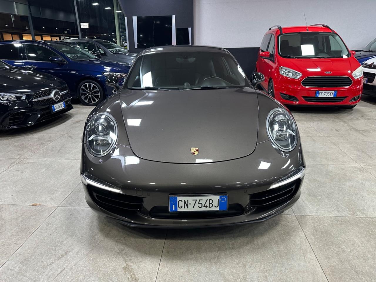 Porsche 911 3.4 Carrera 4 Coupé Scarichi Tetto 2015