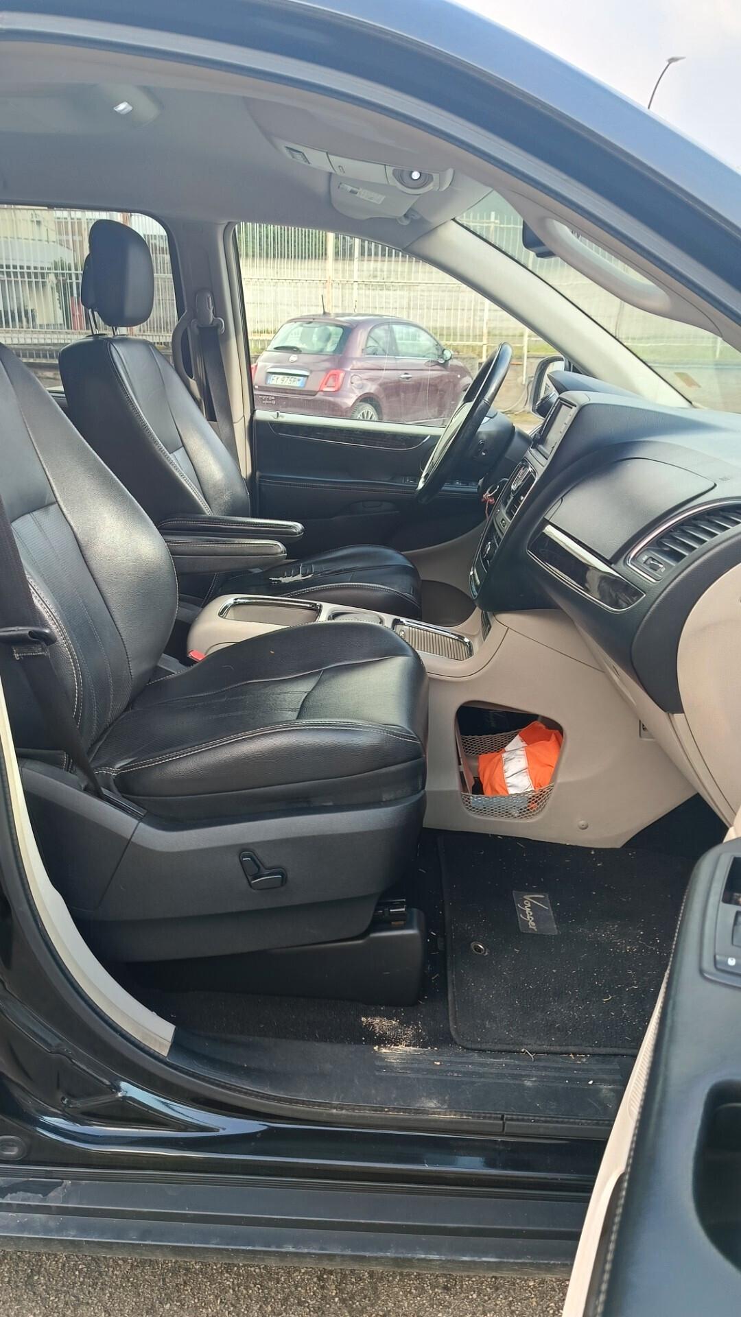 Lancia Voyager 2.8 Turbodiesel Platinum 163 CV