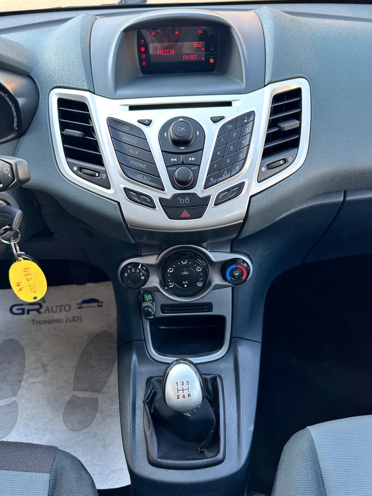Ford Fiesta 1.2Bz 60CV 5p - Neopatentati
