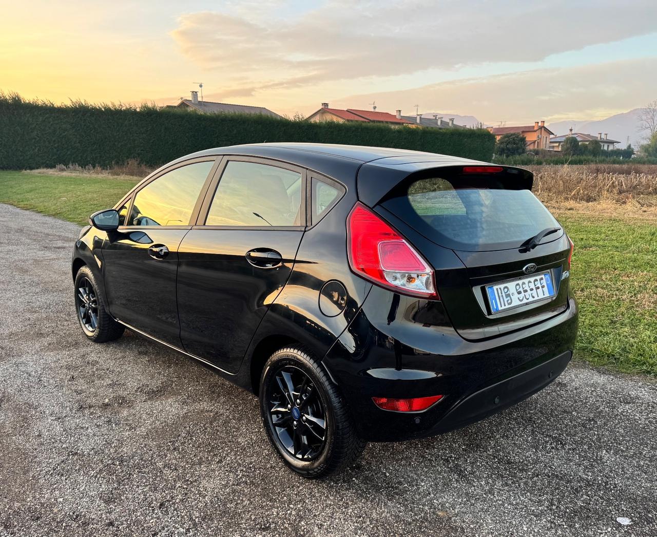 FORD FIESTA 1.0 ECOBOOST BENZINA 5 PORTE NEOPATENTATi