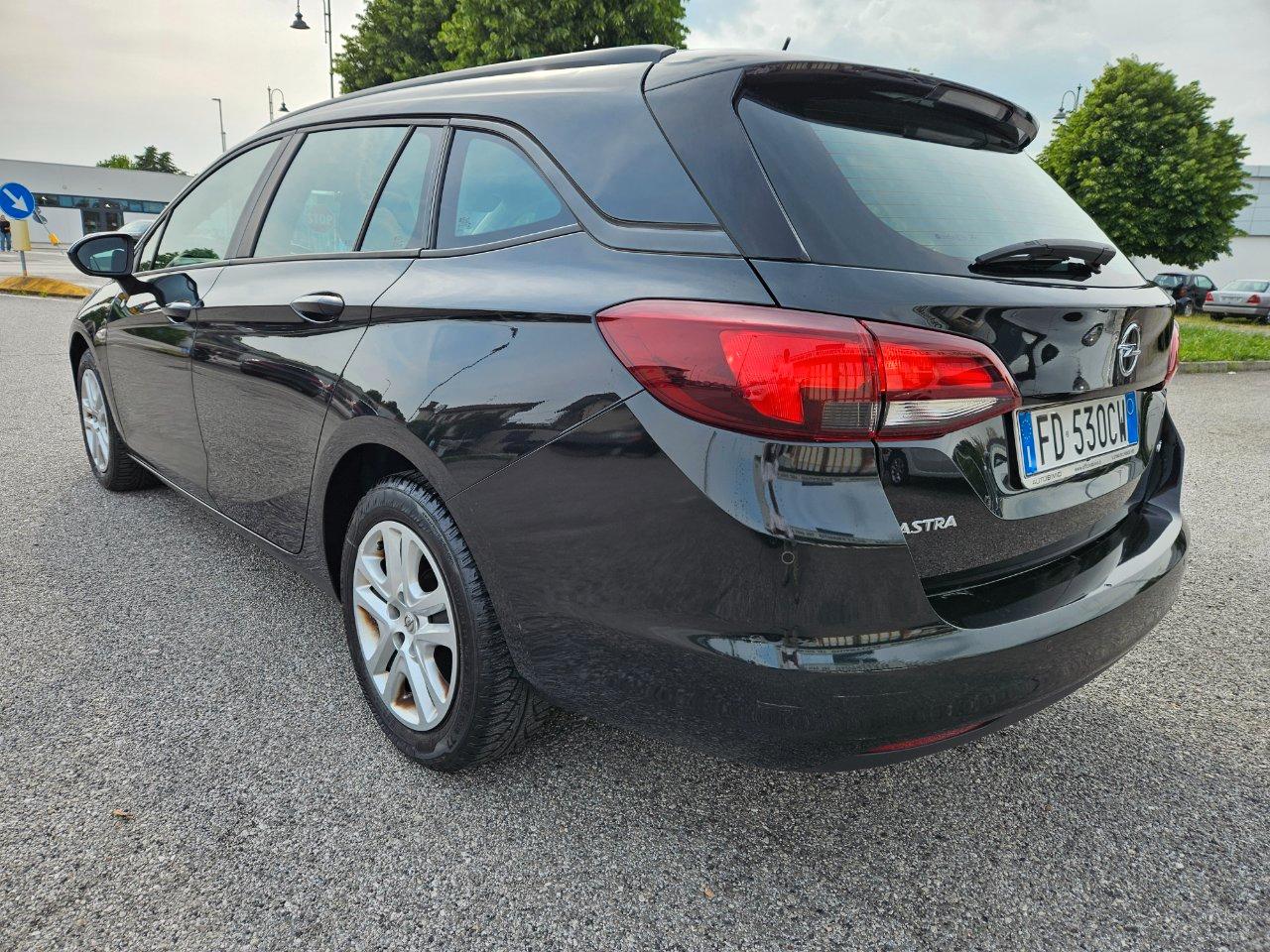 Opel Astra Sports Tourer 1.6 cdti Business Premium s&s 110cv