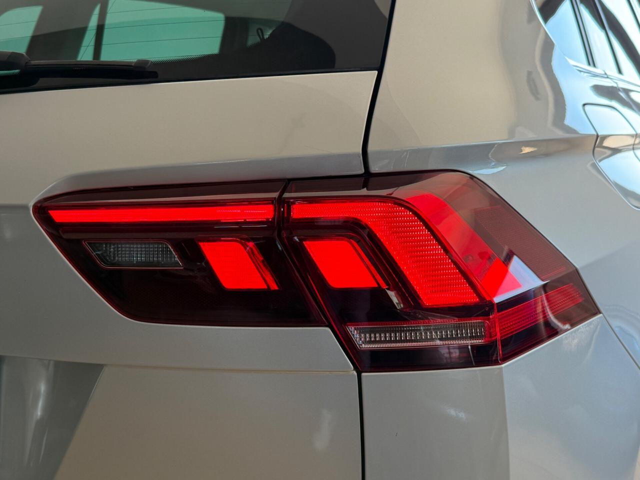 Volkswagen Tiguan 2.0 TDI 150 CV SCR DSG Elegance