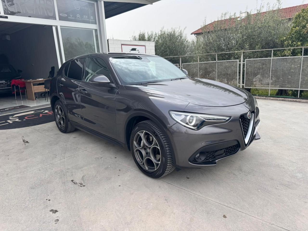 Alfa Romeo Stelvio 2.2 Turbodiesel 210 CV AT8 Q4 Super