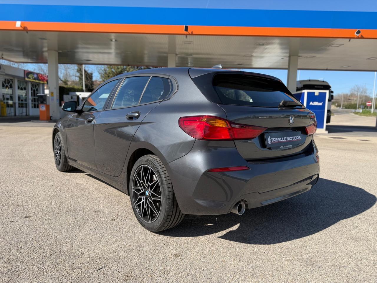 Bmw 116 116d 5p. Business Advantage