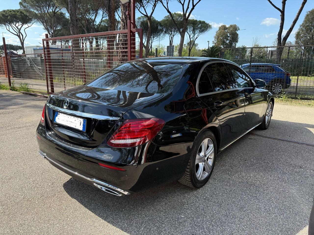 Mercedes-benz E 200 E 200 d Auto Premium FULL OPTIONAL KM CERTIFICATI GARANZIA 12 MESI DISTRIBUZIONE FATTA 230000 KM