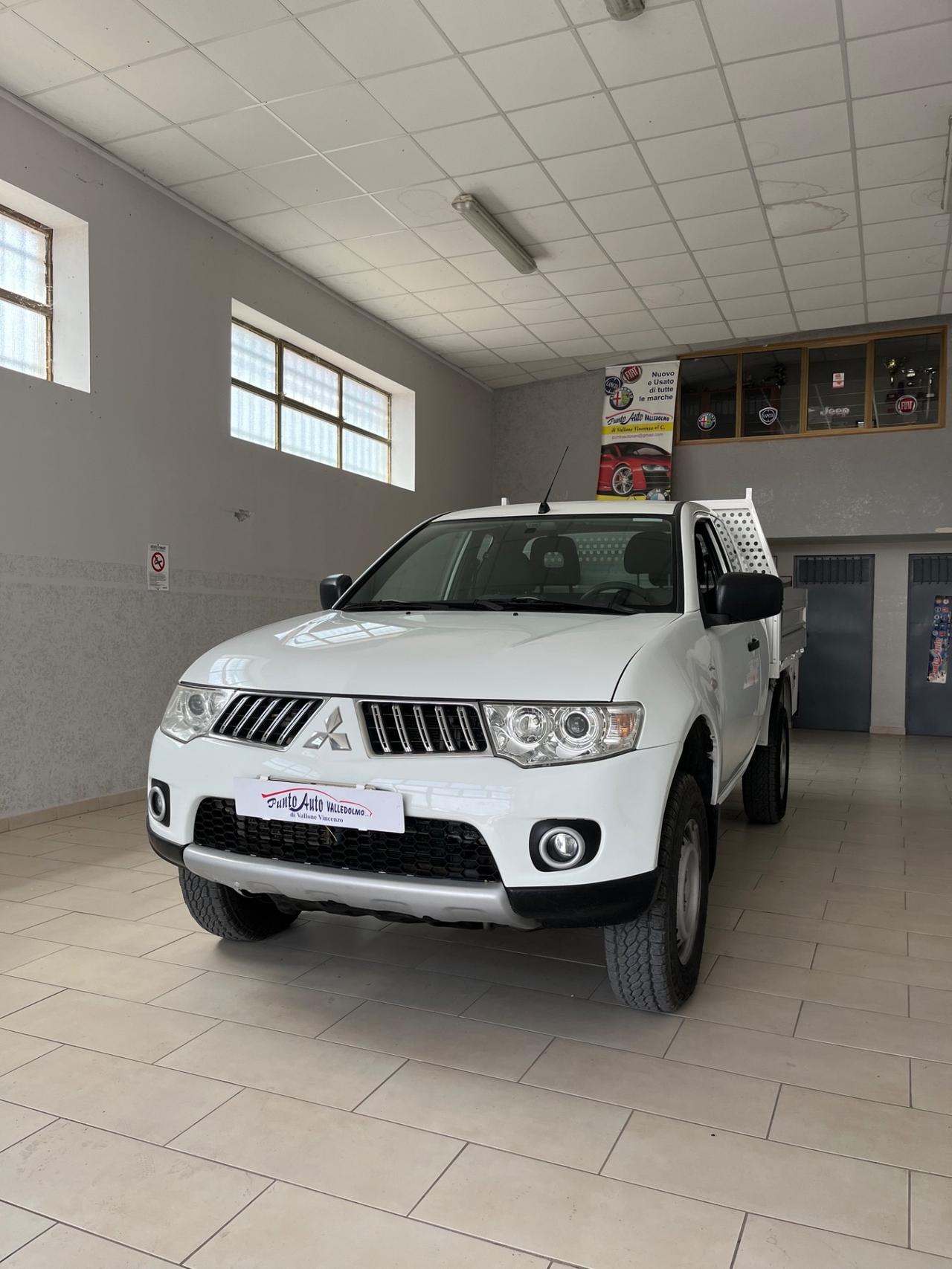 Mitsubishi L200 2.5 DI-D/136CV Club Cab Invite DPF