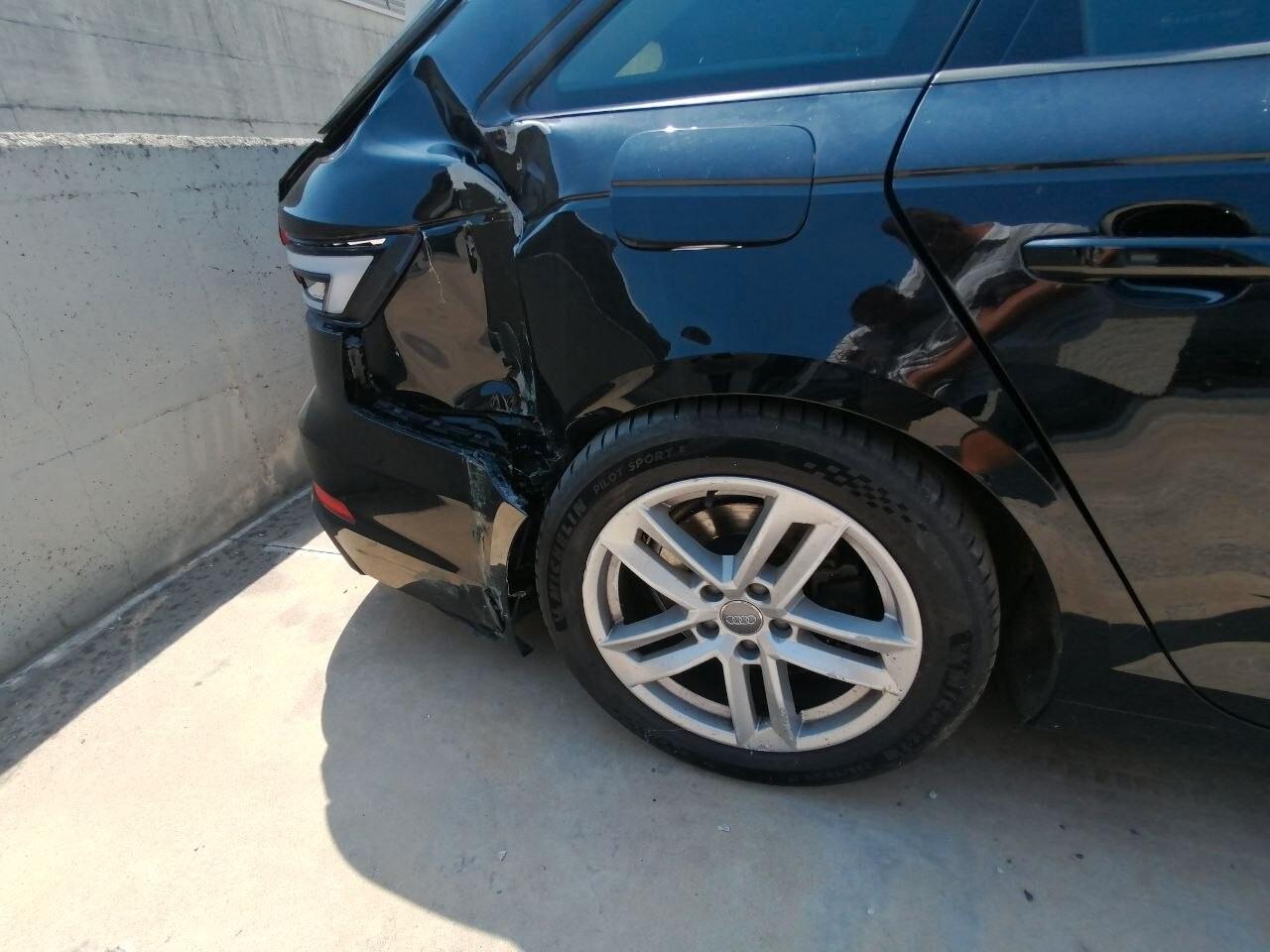 Audi A4 Avant 30 TDI S tronic line edition