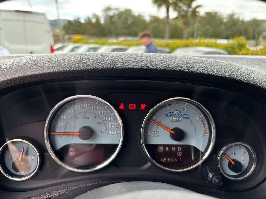 Jeep Wrangler Unlimited 2.8 CRD DPF Sahara Auto 2012 / KM 123.000 Tua a solo 320 Euro al mese