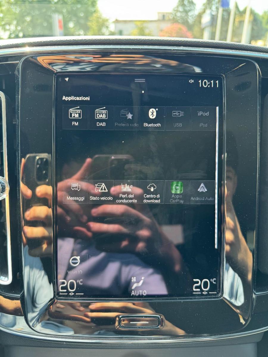 VOLVO - XC40 - T3 Geartronic Momentum Pro