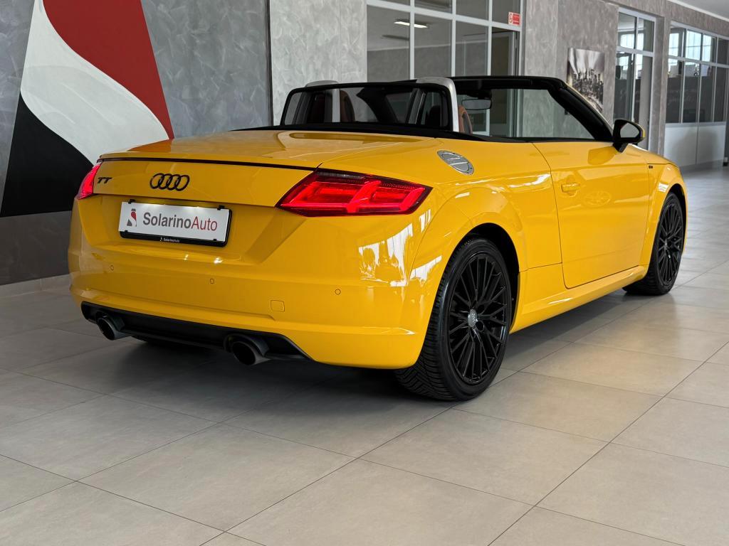Audi TT Roadster 1.8 tfsi S line