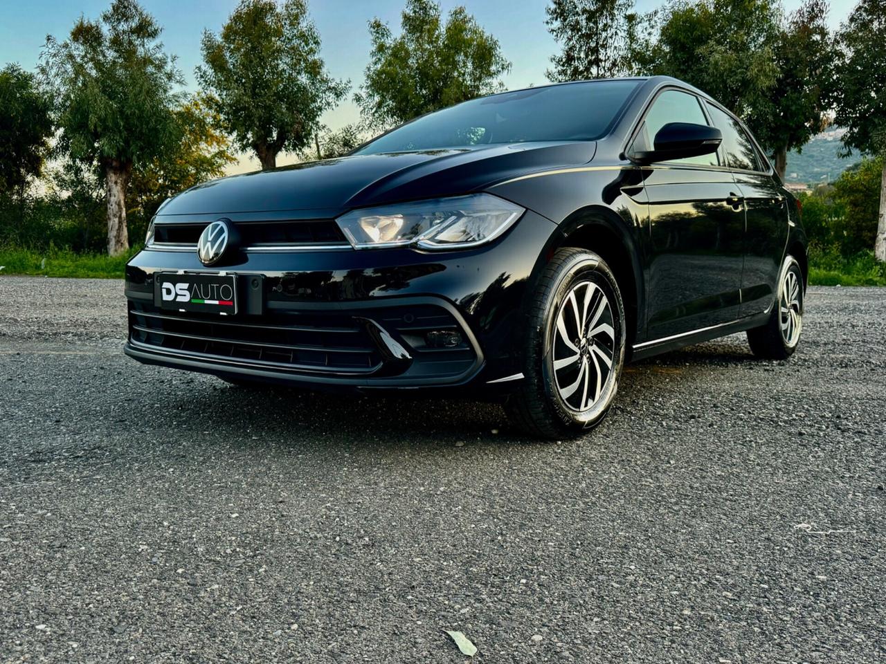 VOLKSWAGEN POLO 1.0 80 CV TSI LIFE ANNO 2023 KM 5000
