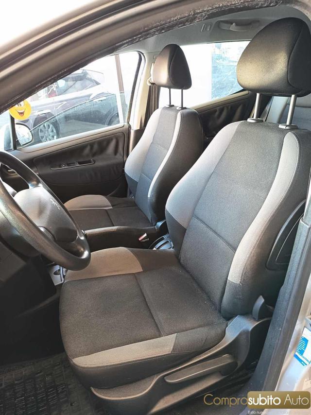 PEUGEOT 207 1.4 8V 75CV SW X Line