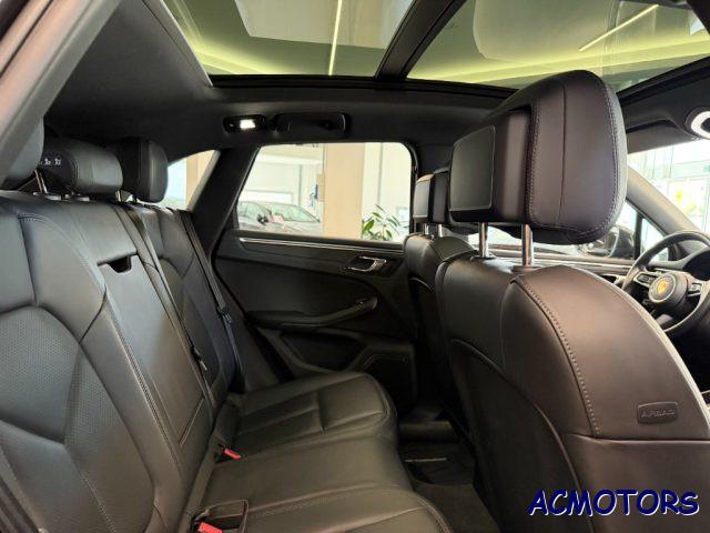 PORSCHE Macan 2.0