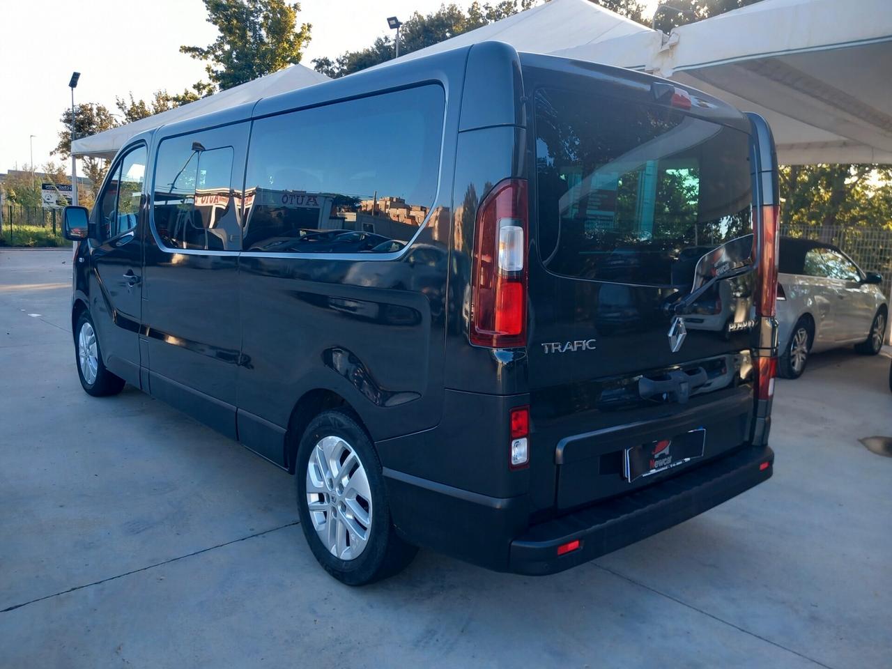 Renault Trafic 1.6 dCi 125CV S&S Intens 9 posti MOTORE SOSTITUITO CON KM 156000