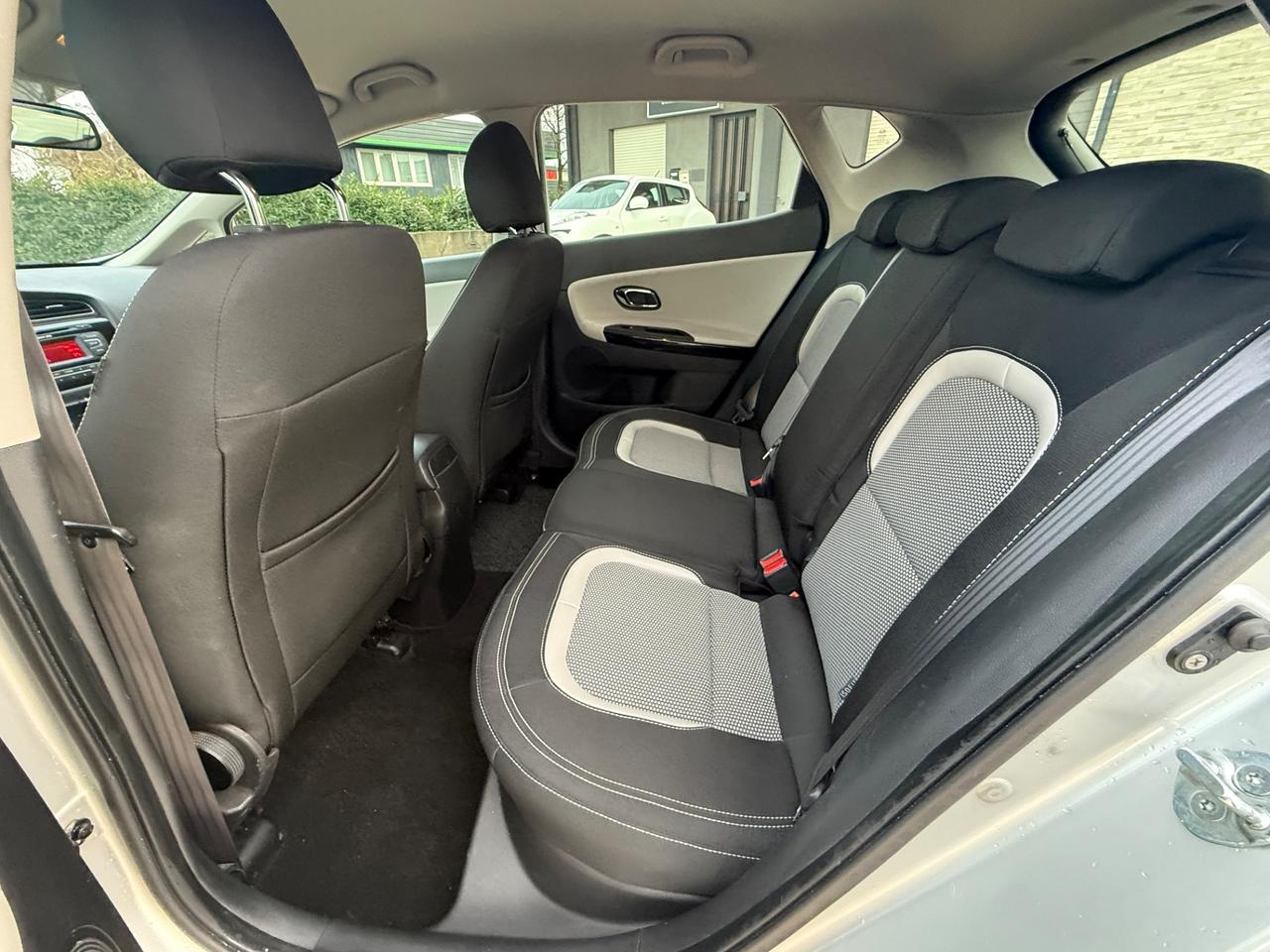 Kia Ceed cee'd 1.6 CRDi 110 CV 5 porte Cool